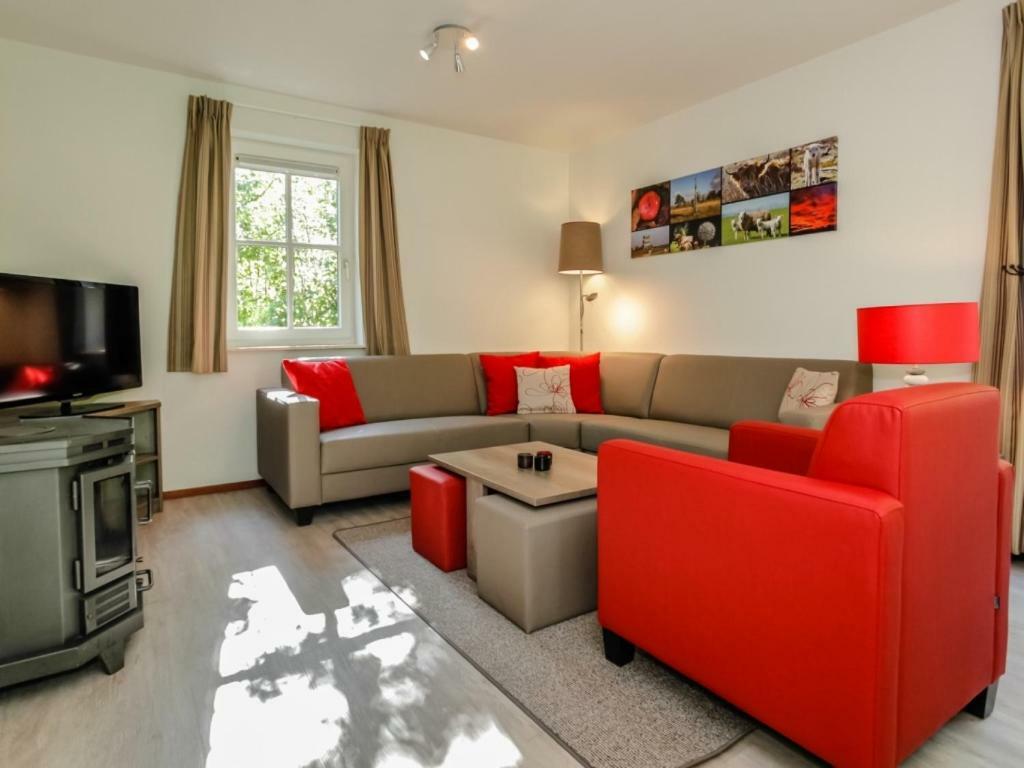 Landal Hunerwold State Hotel Wateren Bagian luar foto