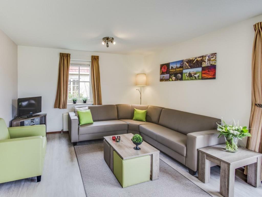 Landal Hunerwold State Hotel Wateren Bagian luar foto