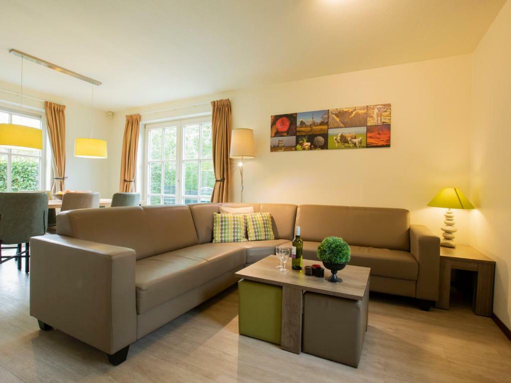 Landal Hunerwold State Hotel Wateren Bagian luar foto